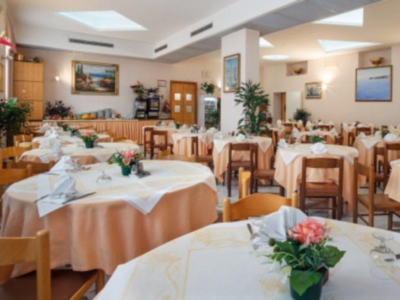 Hotel Club (adults Only)